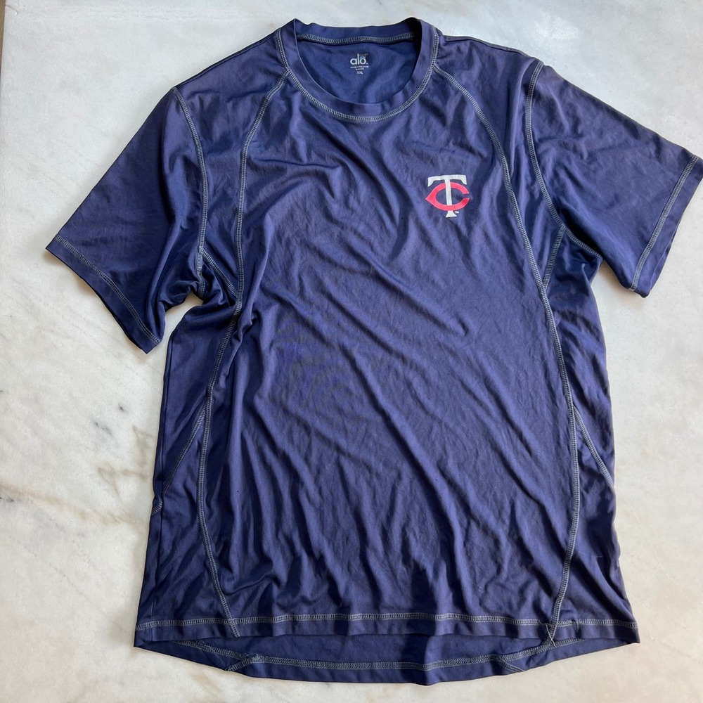 Alo Men's Minnesota‎ Twins CoolFit Athletic T-Shirt Size XXL Navy Blue